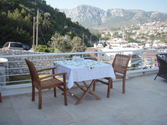קרבורון Reyhan Hotel מראה חיצוני תמונה
